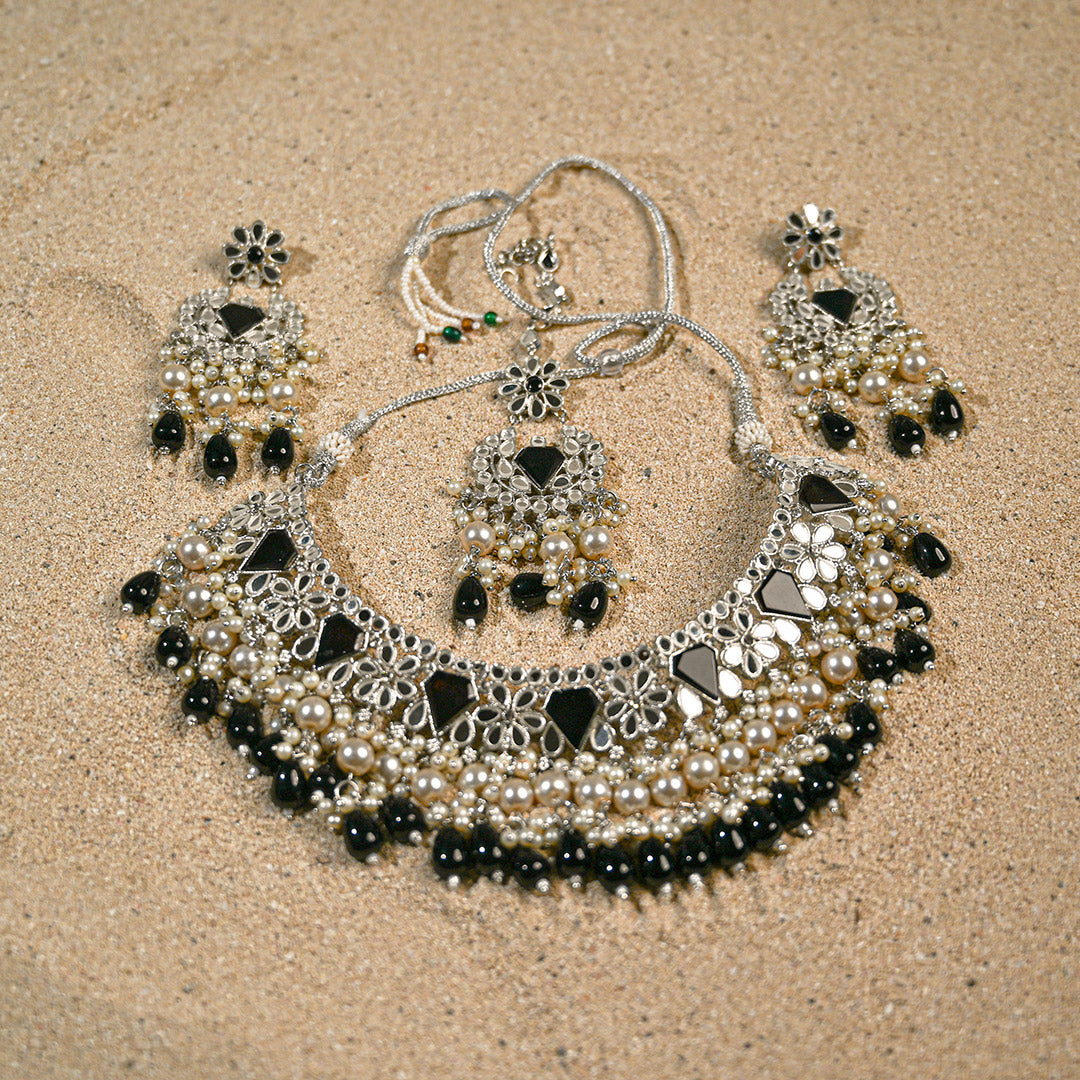 Black Mirror Choker set