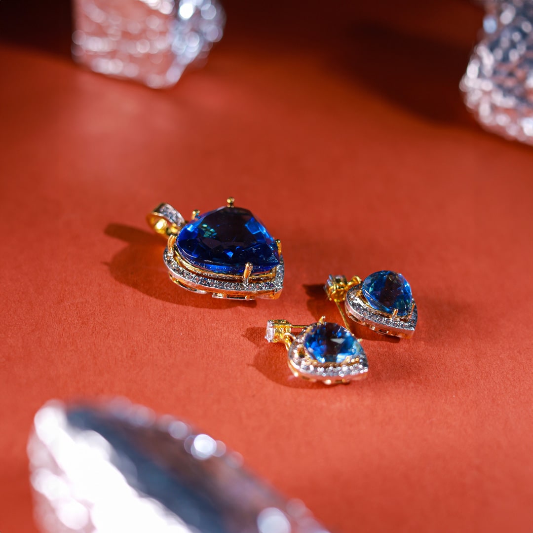 TITANIC BLUE PENDANT EARRING SET