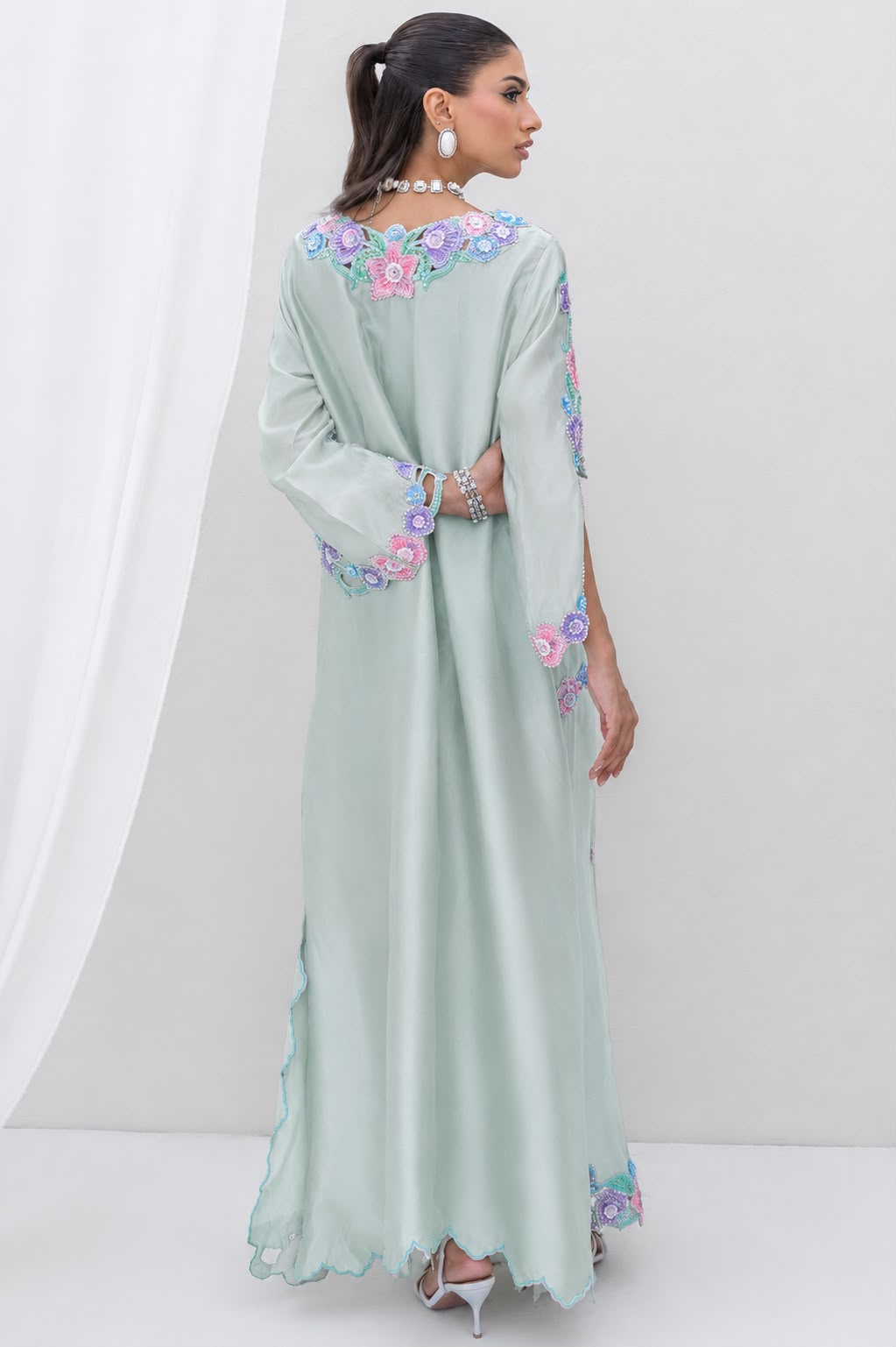 Seafoam Hues