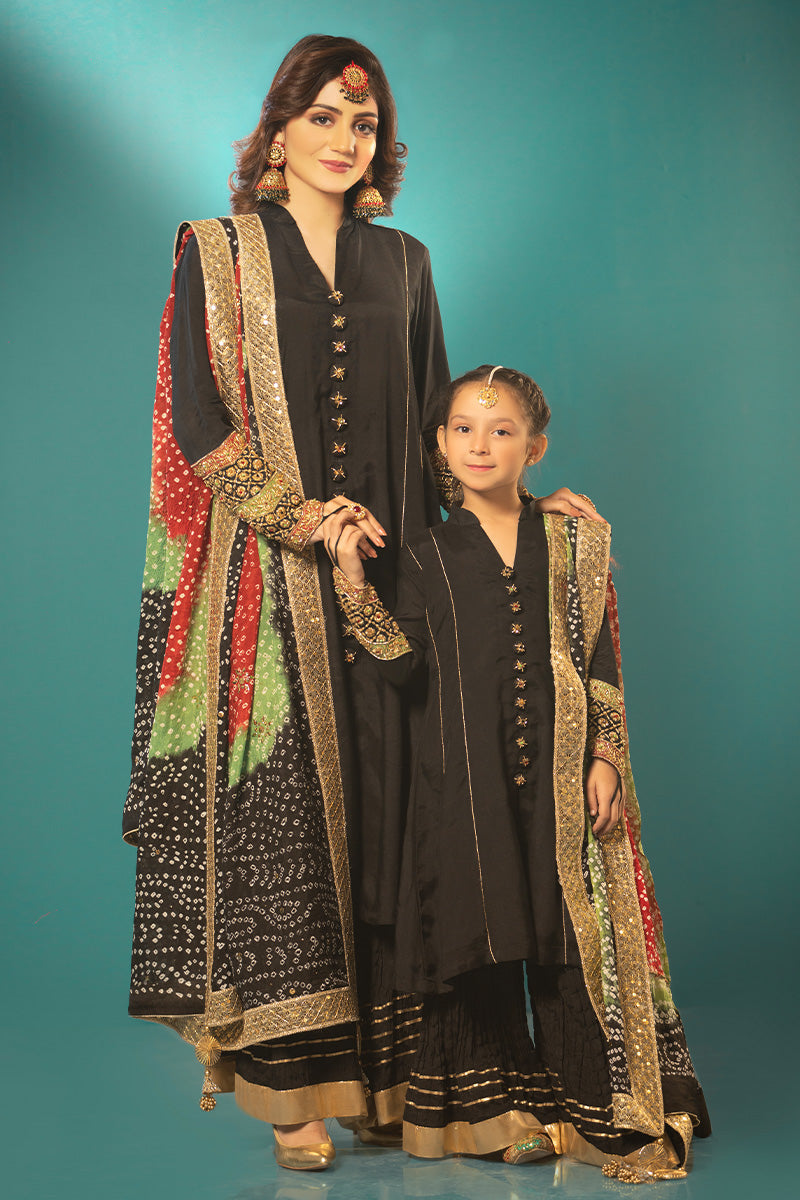 Chunri Black Mother Daughter Combo | Best Pakistani women dresses for You L / 4-5 Years Chunri Black Mother Daughter Combo | Best Pakistani women dresses for You L / 4-5 Years